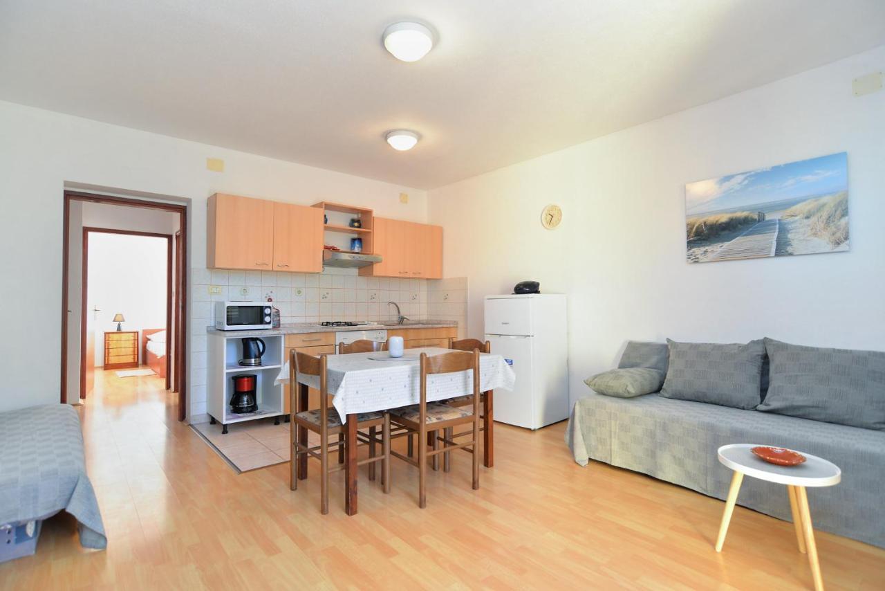 Apartment Jadranko 1761 Peroj Exteriér fotografie