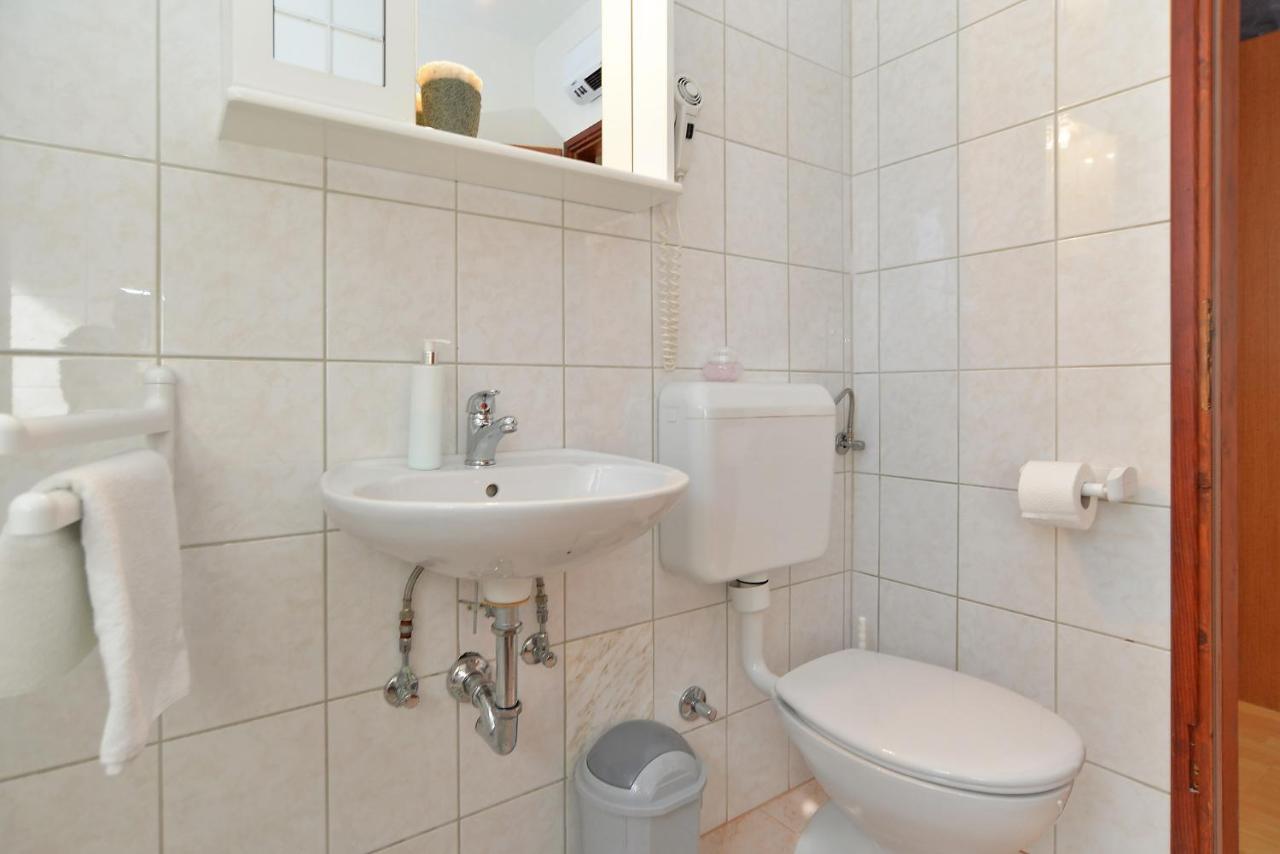 Apartment Jadranko 1761 Peroj Exteriér fotografie